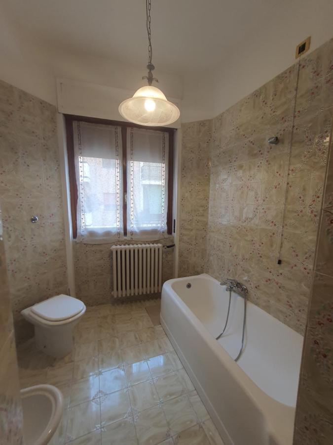 Spazioso Appartamento In Centro Citta Сан-Бенедетто-дель-Тронто Экстерьер фото